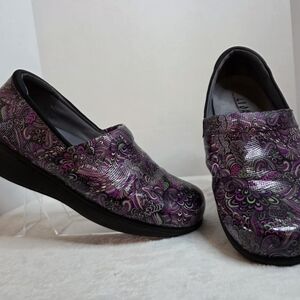 GREYS ANATOMY SOFTWALK‎ WOMENS NURSING CLOGS SHOES Purple Paisley SIZE 11